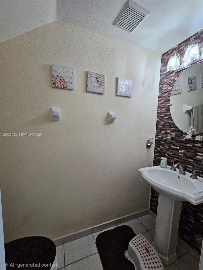 8960 W Flagler St , Unit 3, Miami, FL 33174 Photo