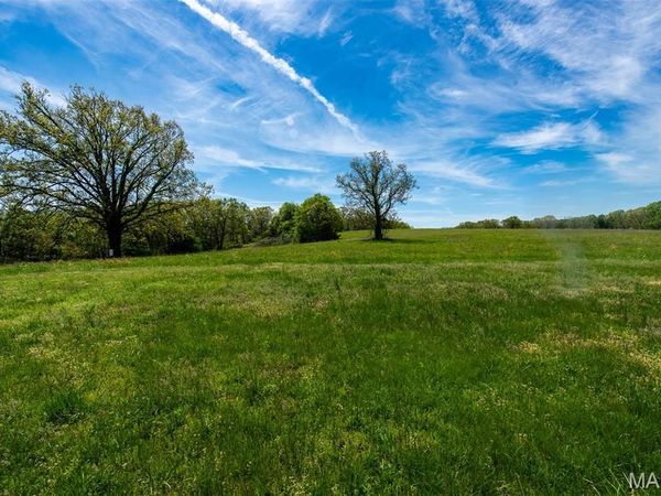 1470 Gravois Road , St Clair, MO 63077