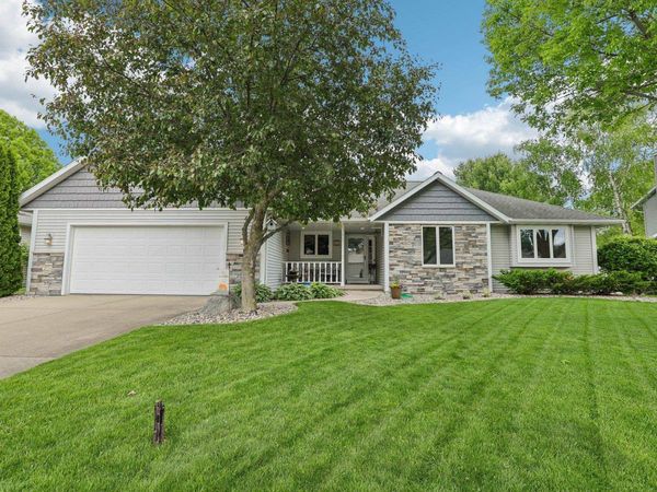 810 Ganser Drive, Waunakee, WI 53597
