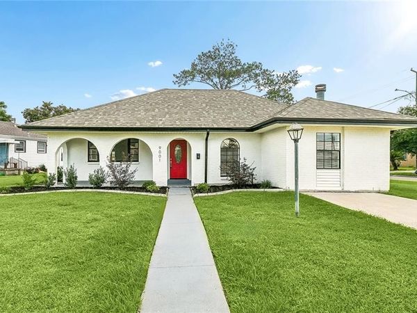 9001 RENSU Drive, River Ridge, LA 70123
