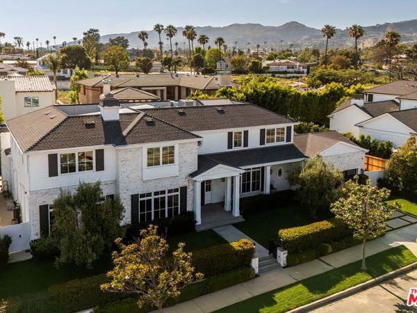 557 Chapala Drive, Pacific Palisades, CA 90272