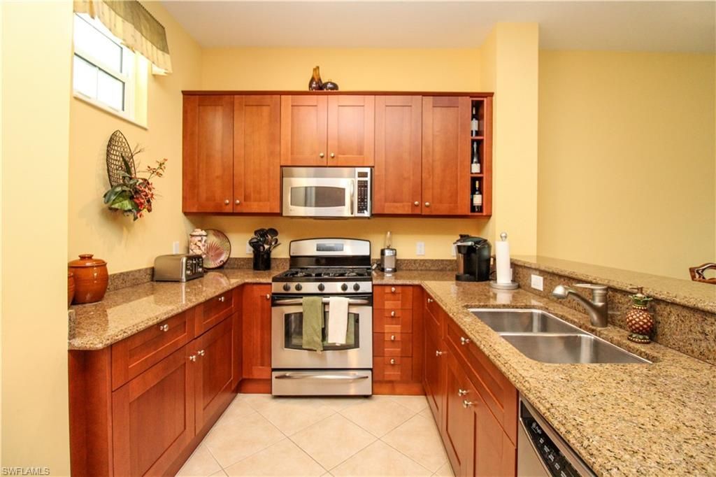 9224 Campanile Cir, Unit 203, Naples, FL 34114 Photo
