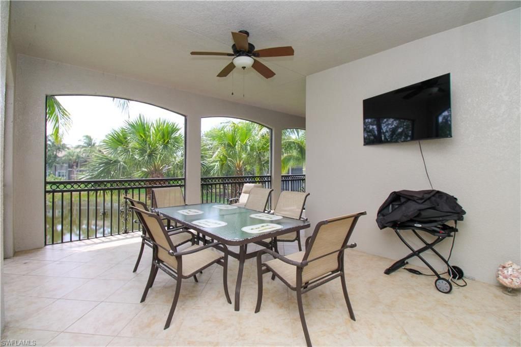 9224 Campanile Cir, Unit 203, Naples, FL 34114 Photo