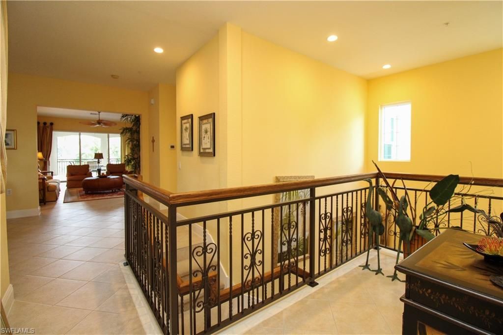 9224 Campanile Cir, Unit 203, Naples, FL 34114 Photo