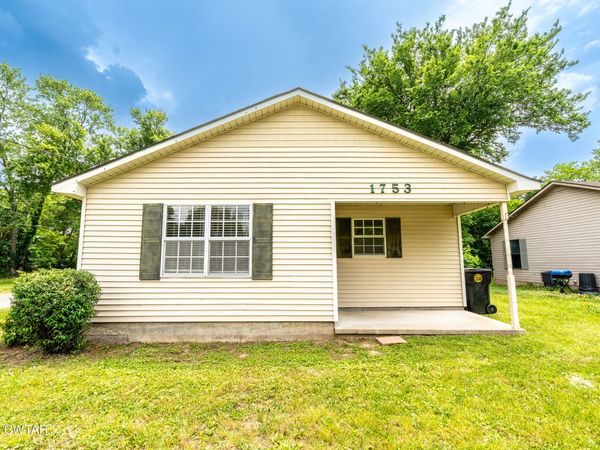 1753 Schaffer Street , Dyersburg, TN 38024