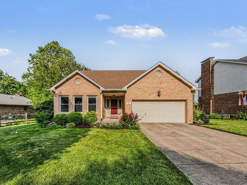 42 Carousel, Fairfield, OH 45014 Photo 2