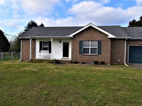 1305 Hand Dr , Clarksville, TN 37042