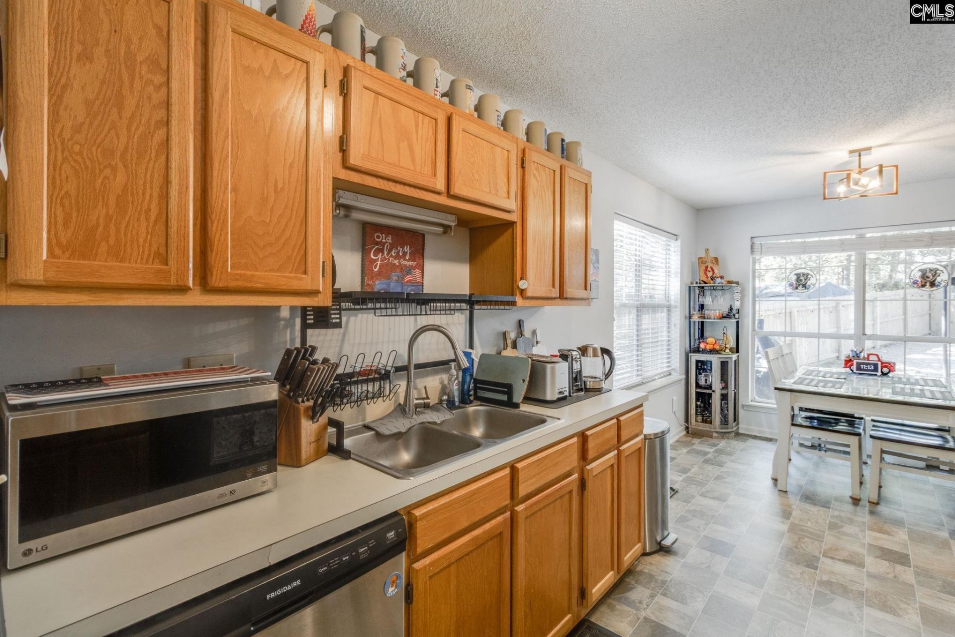 241 Stonewood Drive  Photo 12
