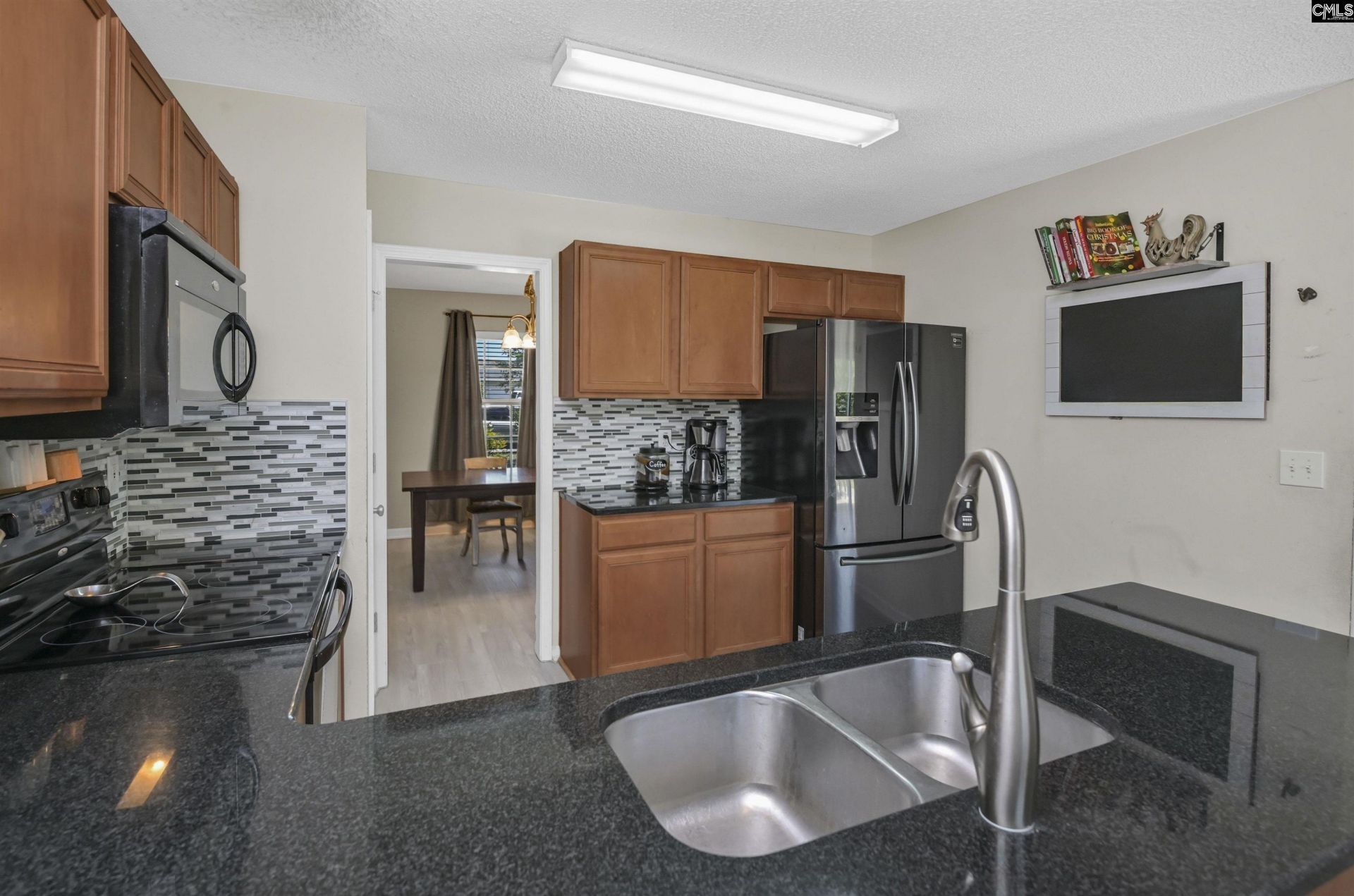 279 Hunters Mill Drive  Photo 10