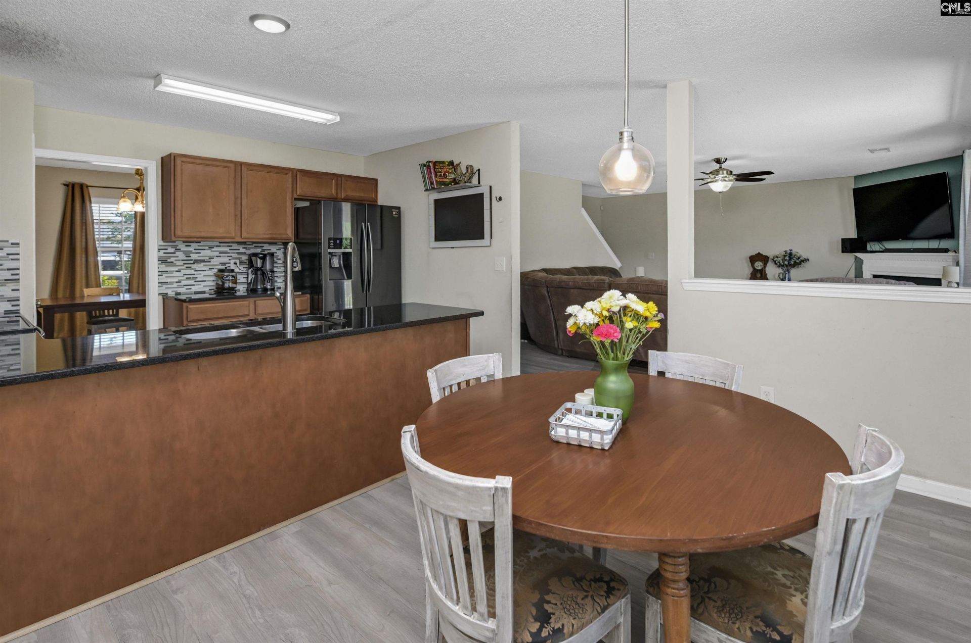 279 Hunters Mill Drive  Photo 11