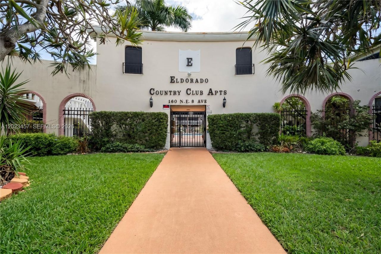 160 NE 8th Avenue, Unit 21A, Hallandale Beach, FL 33009 Photo