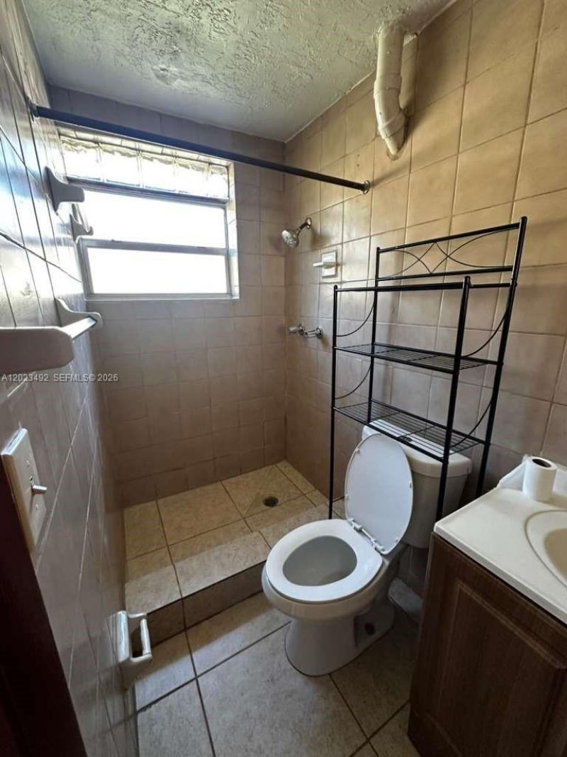 2221 NW 6th Ct, Fort Lauderdale, FL 33311 Photo