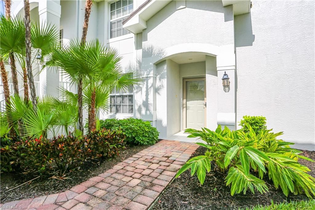 5885 Three Iron Dr, Unit 1102, Naples, FL 34110 Photo