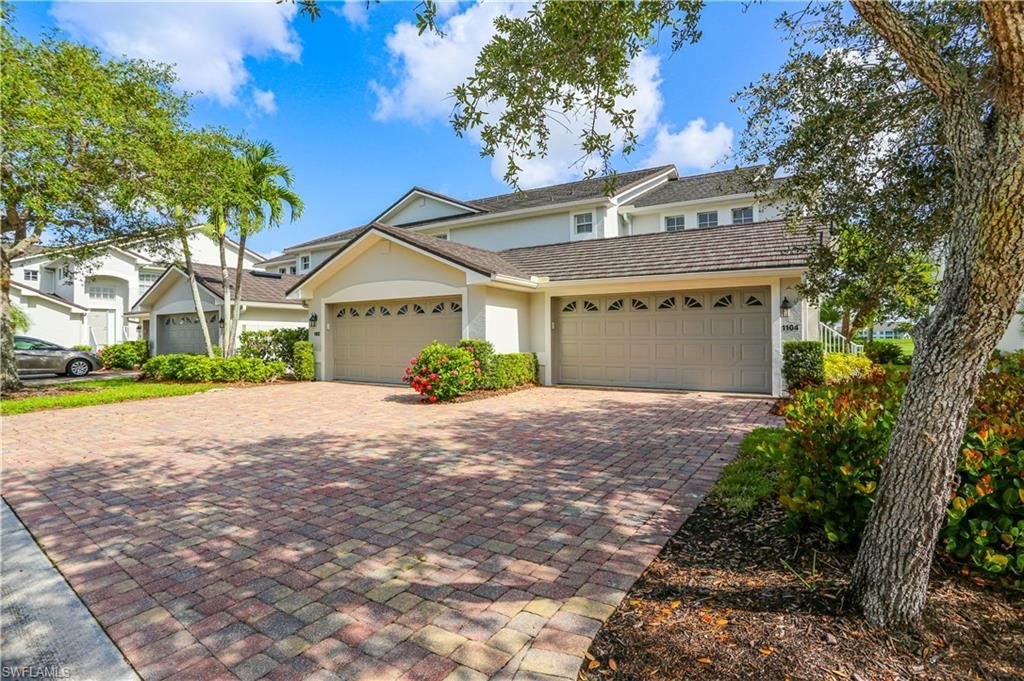 5885 Three Iron Dr, Unit 1102, Naples, FL 34110 Photo