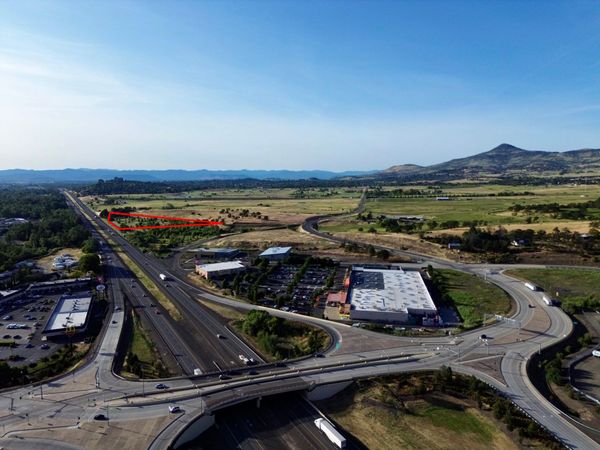 Kirk Way, Unit 502, Phoenix, OR 97535