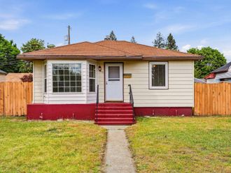 517 E Columbia Ave Spokane, WA 99208