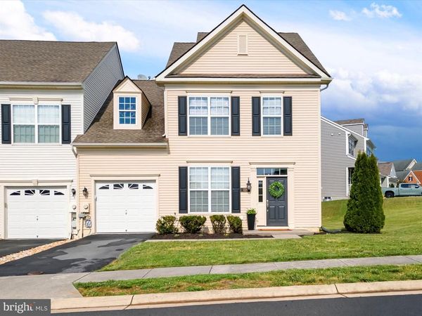 129 STRATHMORE WAY E, MARTINSBURG, WV 25403