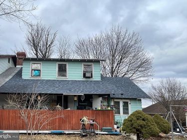 407 GREENWICH STREET, WYOMISSING, PA 19610