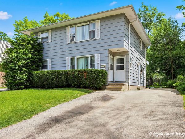 2511 Western Avenue , Waukegan, IL 60087