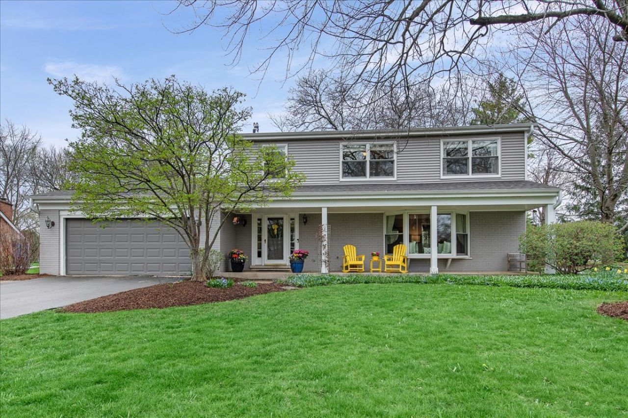 330 S Valley Road , Barrington, IL 60010 Main Photo