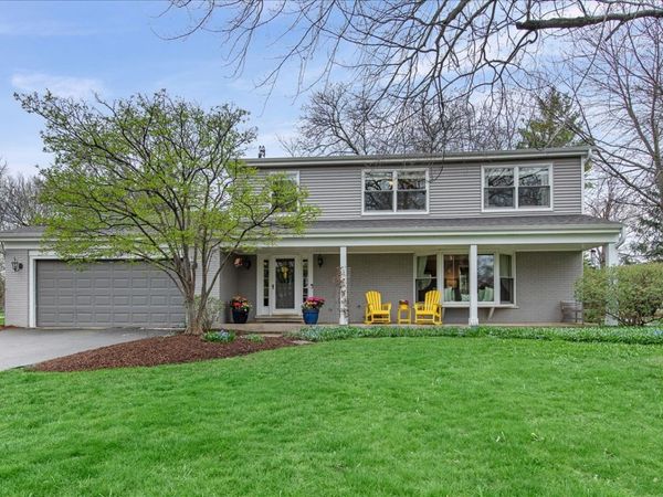 330 S Valley Road , Barrington, IL 60010
