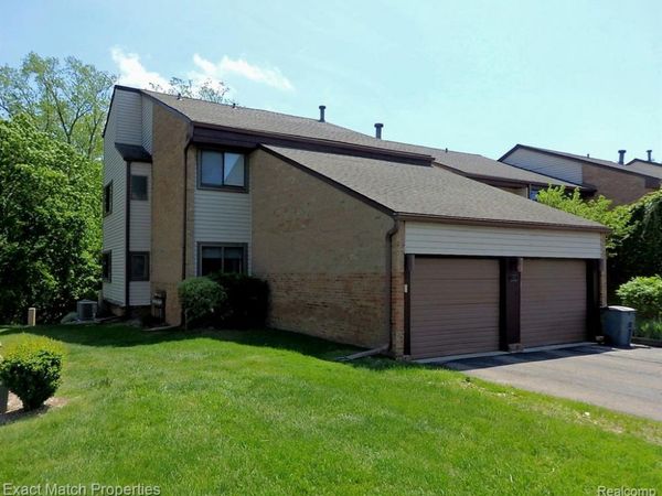 4411 Laurel Club Circle , West Bloomfield Twp, MI 48323
