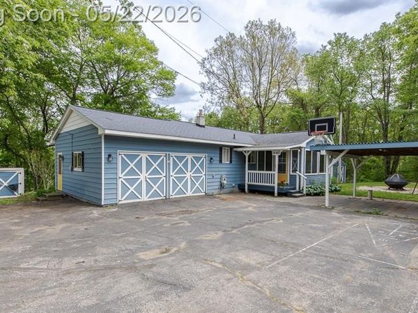 1440 Harding Avenue , Orion Twp, MI 48362