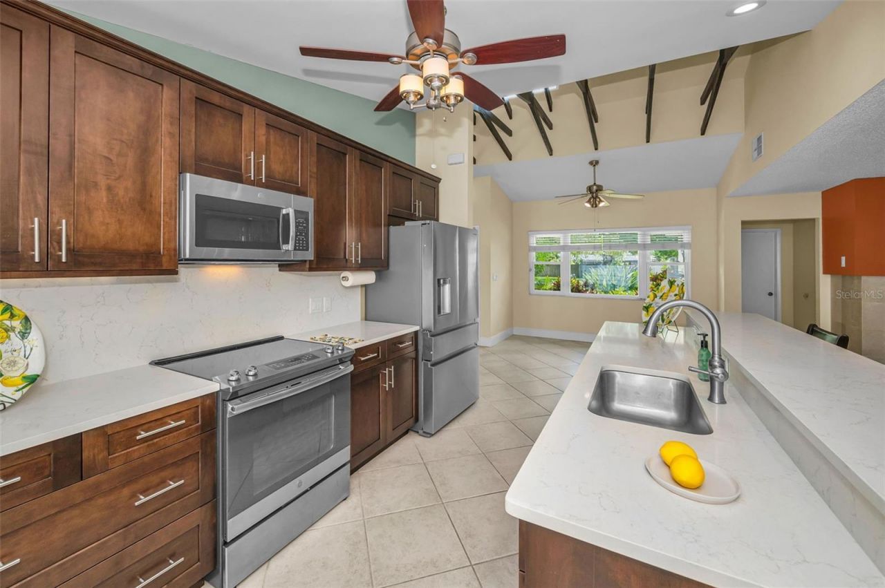 2330 Barton Lane, Clearwater, FL 33759 Photo