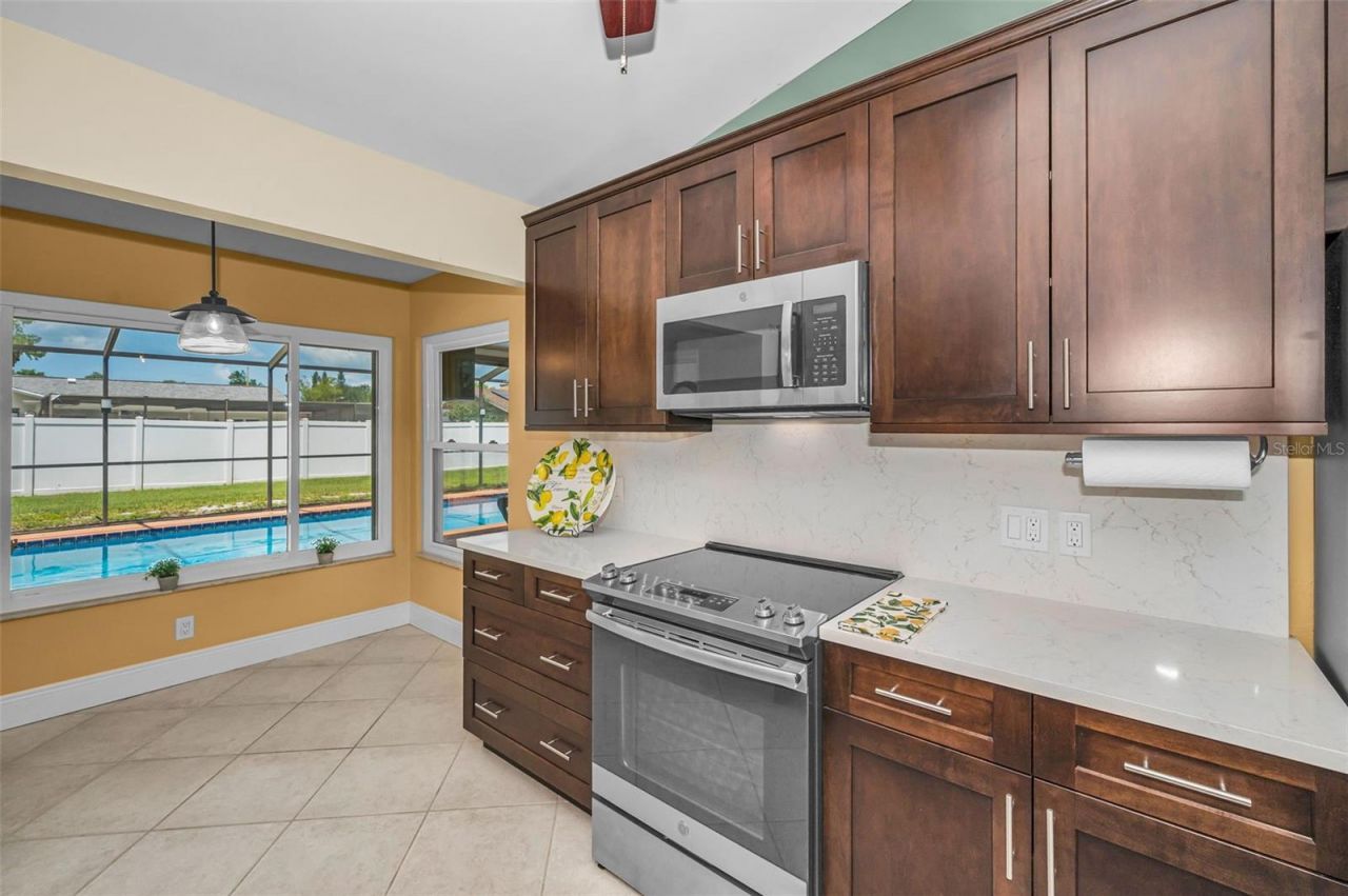 2330 Barton Lane, Clearwater, FL 33759 Photo