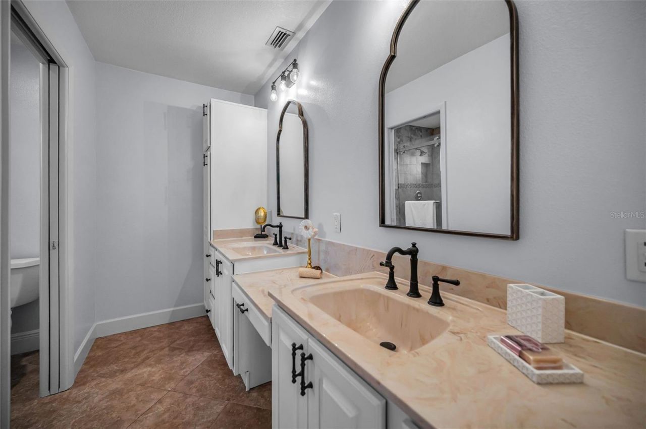 2330 Barton Lane, Clearwater, FL 33759 Photo