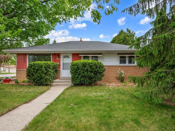 7210 W Morgan Ave, Milwaukee, WI 53220