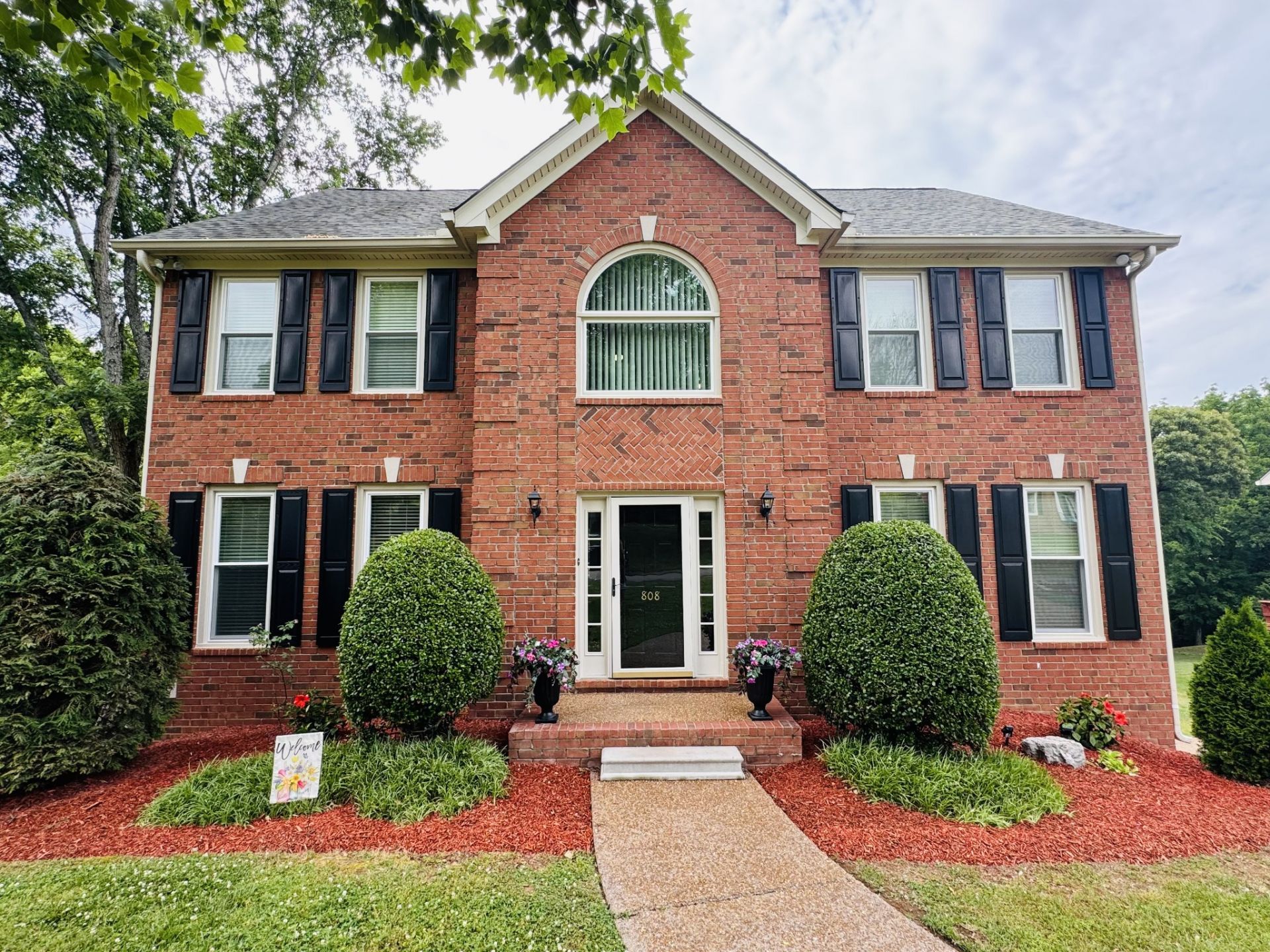 808 Overhills Dr, Old Hickory, TN 37138 Main Photo