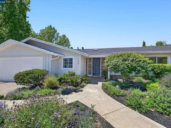 136 Ardith Dr., Orinda, CA 94563
