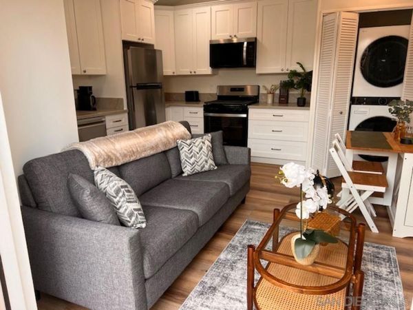 1044 3rd St, Imperial Beach, CA 91932