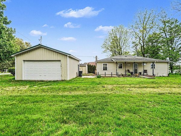 66713 Territorial Road, Lawrence, MI 49064