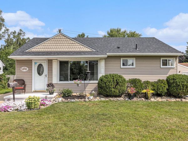1241 Shirley Drive, Ypsilanti, MI 48198