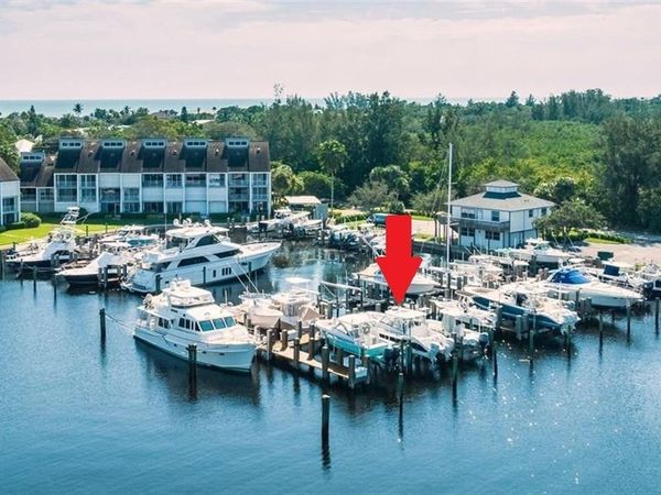 2130 Spyglass Lane, Unit 9, Vero Beach, FL 32963