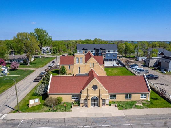 112 W Main Street , Battle Lake, MN 56515