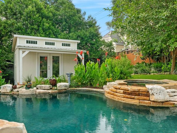 508 CANTERBURY HILL ST, San Antonio, TX 78209