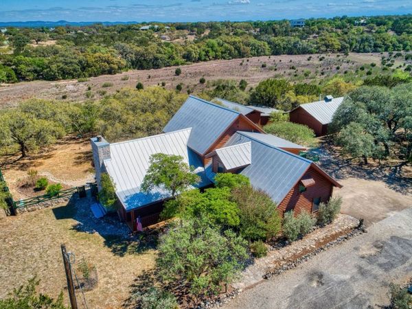 513 River View Dr., Bandera, TX 78003