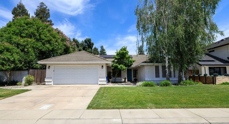 230 Meyenberg Ave, Ripon, CA 95366 Photo