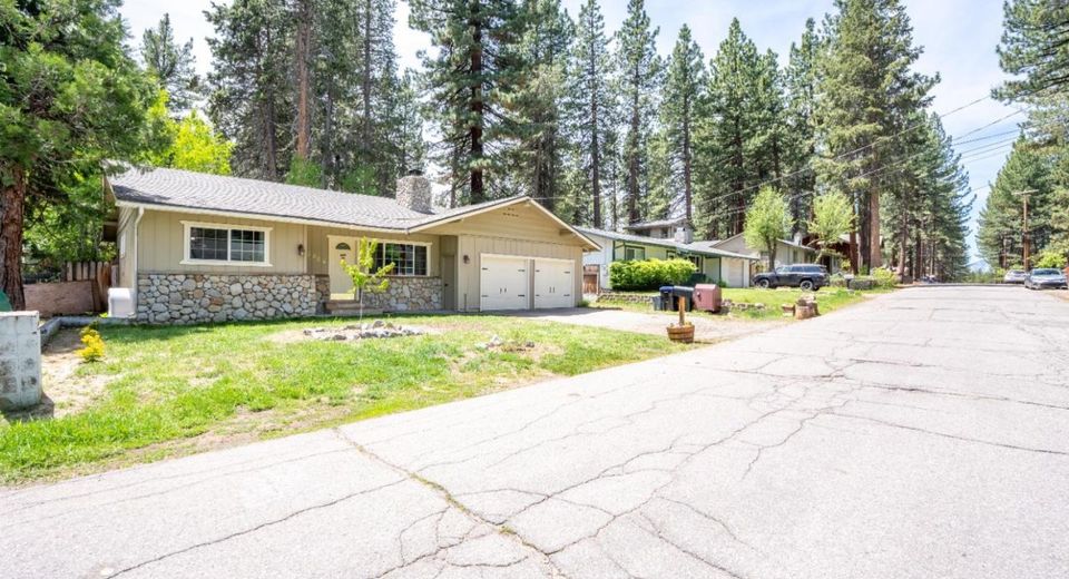 3384 Bruce Drive, South Lake Tahoe, CA 96150 Photo