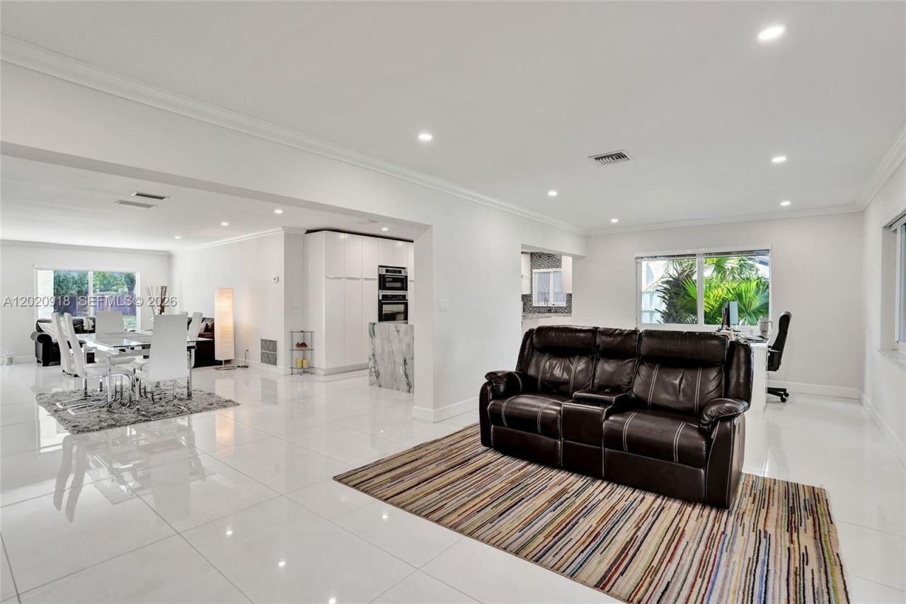 4662 NW 99th Ave , Sunrise, FL 33351 Photo