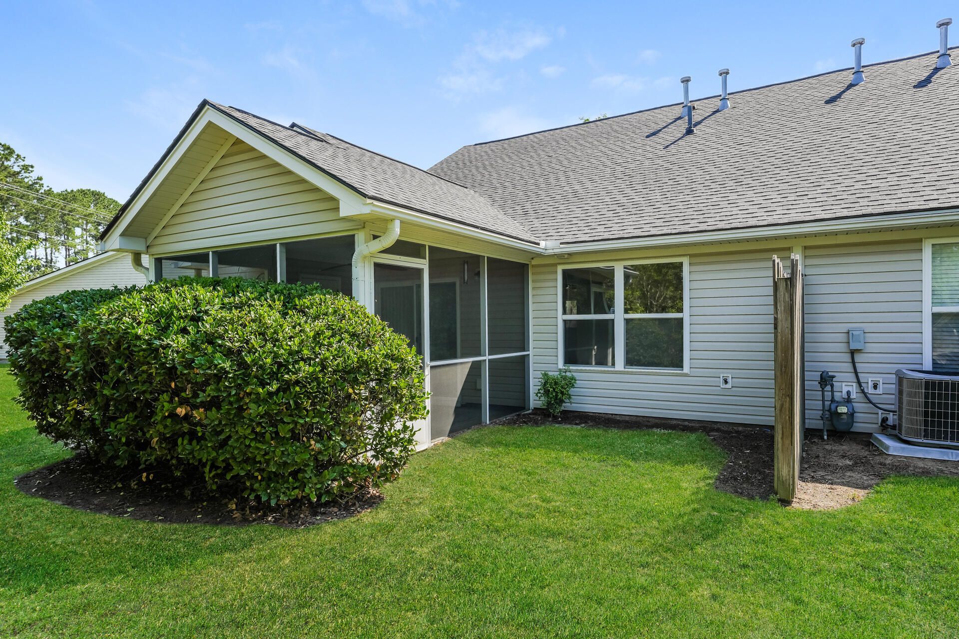 1296 River Rock Road Photo 5