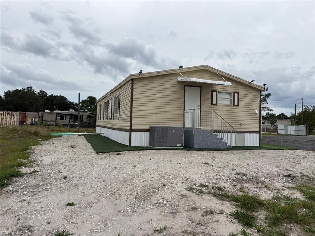 555 N Palomino St , Montura Ranches, FL 33440 Photo