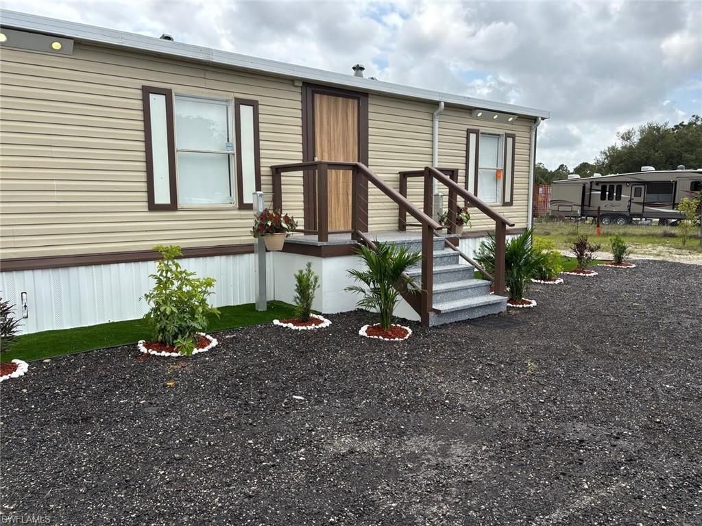 555 N Palomino St , Montura Ranches, FL 33440 Photo