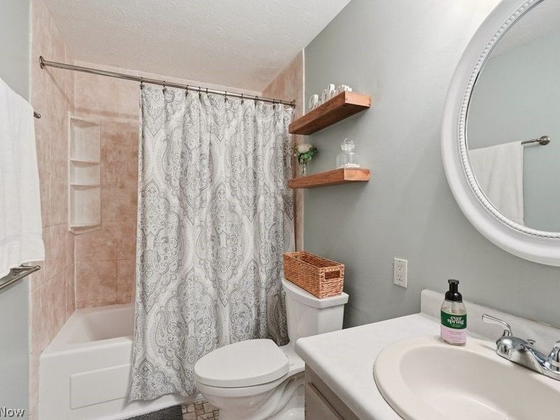 10087 Pirates Trail, Aurora, OH 44202 Photo 17