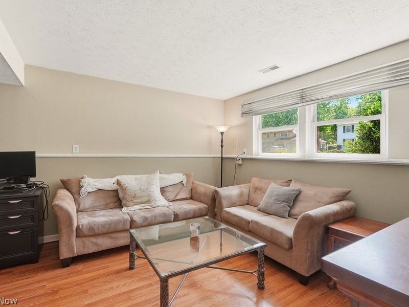 10087 Pirates Trail, Aurora, OH 44202 Photo 18