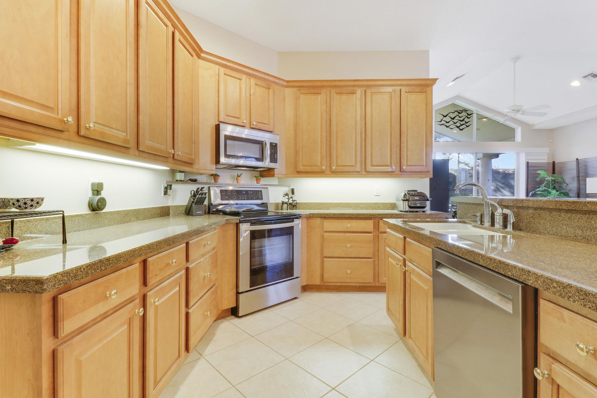 7112 Maidstone Drive, Port Saint Lucie, FL 34986 Photo
