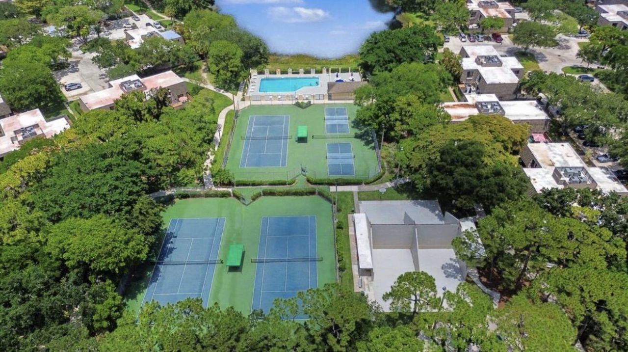 502 5th Terrace, Palm Beach Gardens, FL 33418 Photo